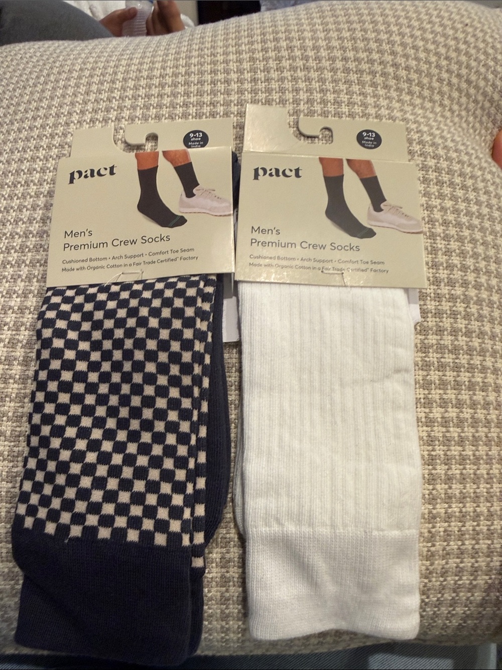 Pact Men's Organic Cotton Blend Crew Socks — White & Navy Checker-Size 9-13